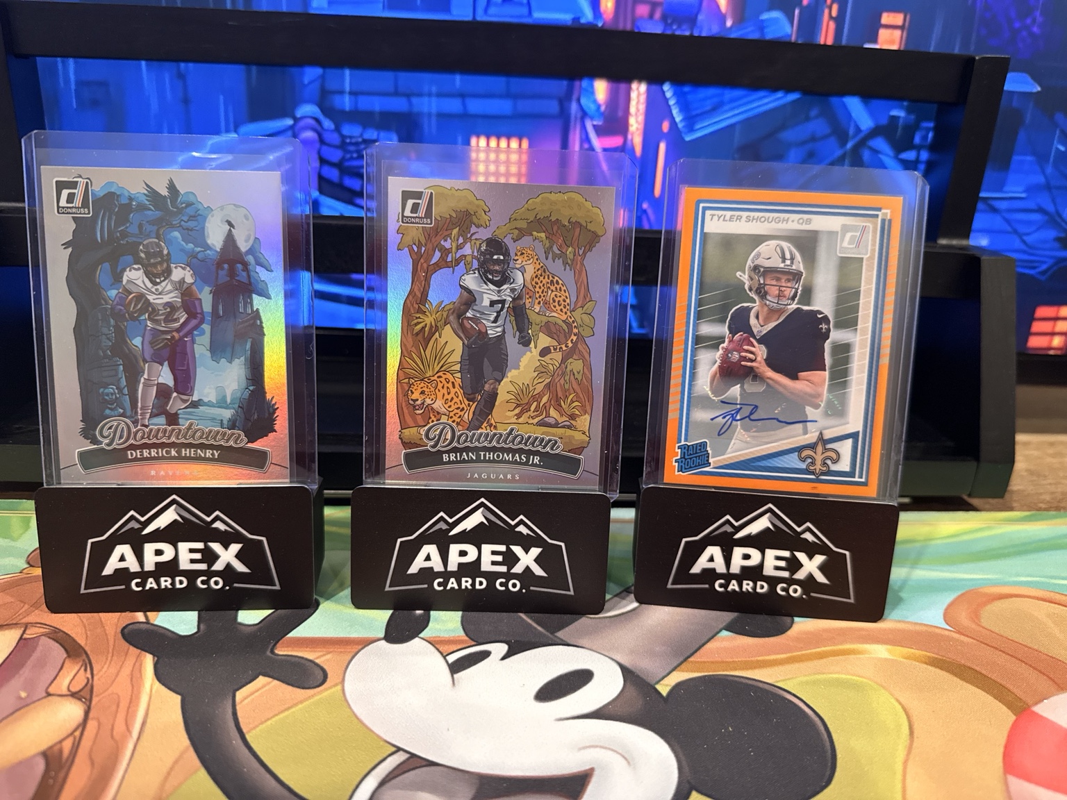Apex Card Company downtown showcase with Derrick Henry, Brian Thomas Jr and Tyler Shough auto